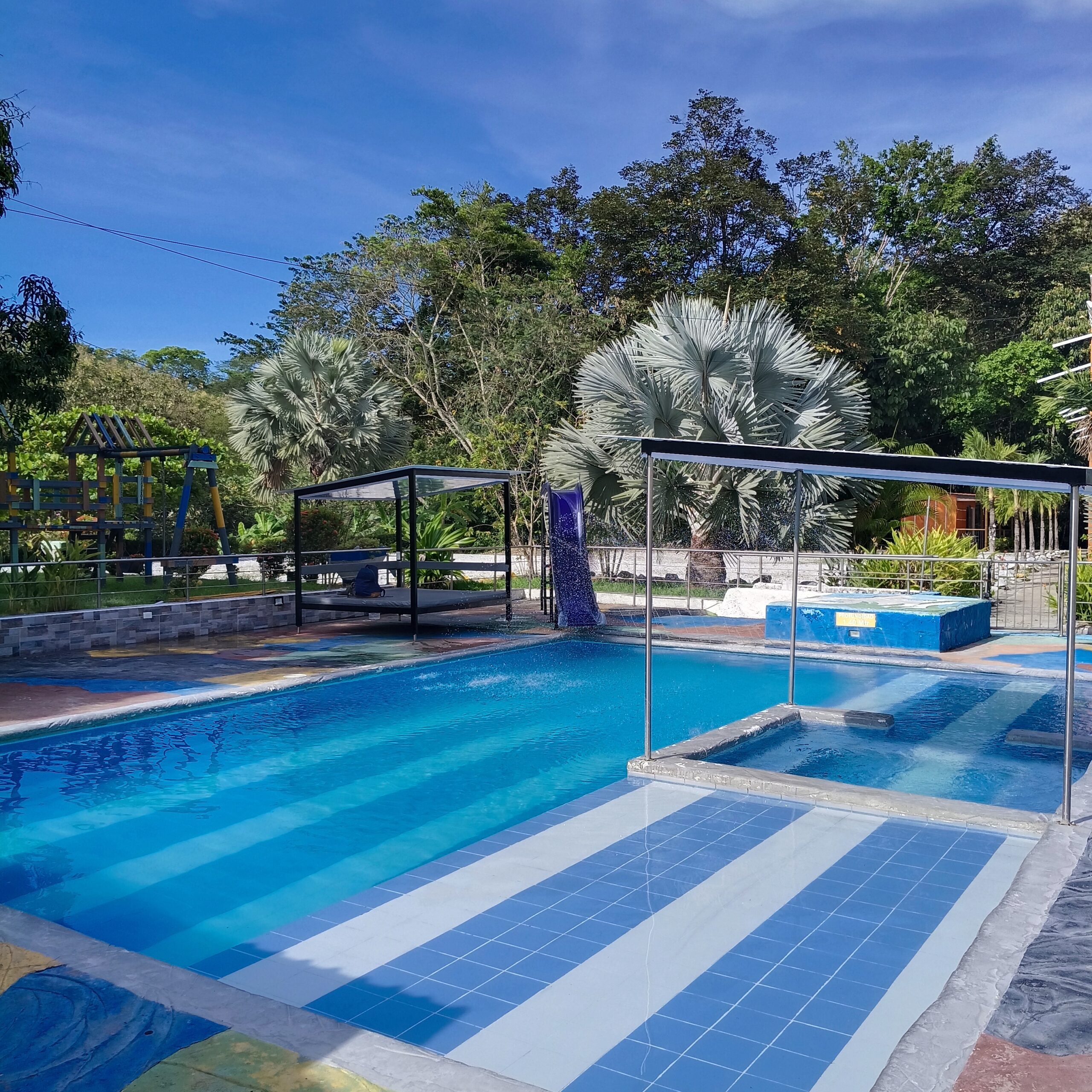 Vista general de la piscina